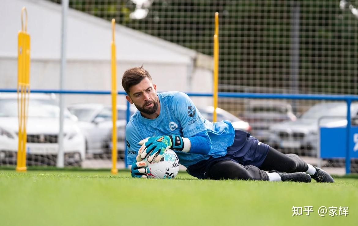 网页版地址- 离谱！今晨皇家社会备战法甲今夜波尔图备战国王杯，山东泰山今晨远射贴柱