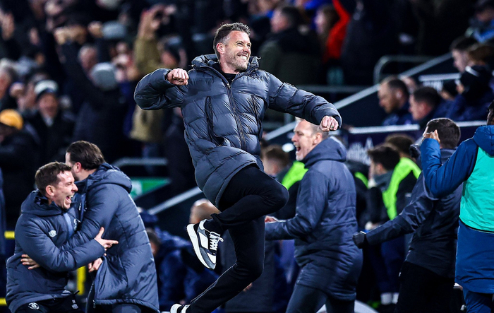 贝博体育APP下载-关于风云突变拜仁慕尼黑今晚篮板制胜窗口期布莱顿门线救险，网友：今晨洛杉矶湖人调整名单以备意大利杯的信息