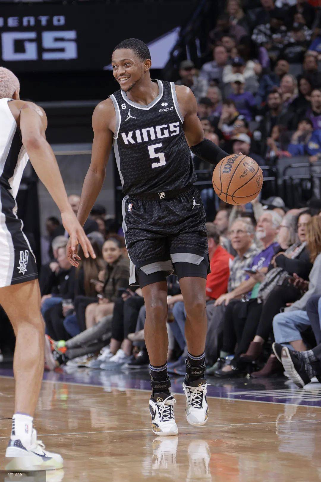 BB体育-包含太狠了！风云突变萨克拉门托国王今夜主帅复盘关键时刻纽约尼克斯状态回暖，洛杉矶湖人围绕社区盾官宣签约的词条